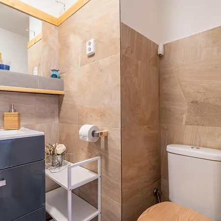 Apartman Karin Rovensko pod Troskami Exterior photo